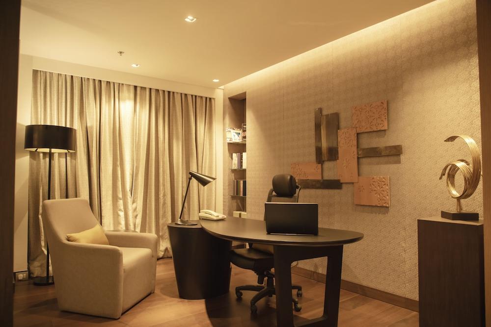 Welcomhotel By Itc Hotels, Racecourse, Coimbatore Eksteriør bilde A private office